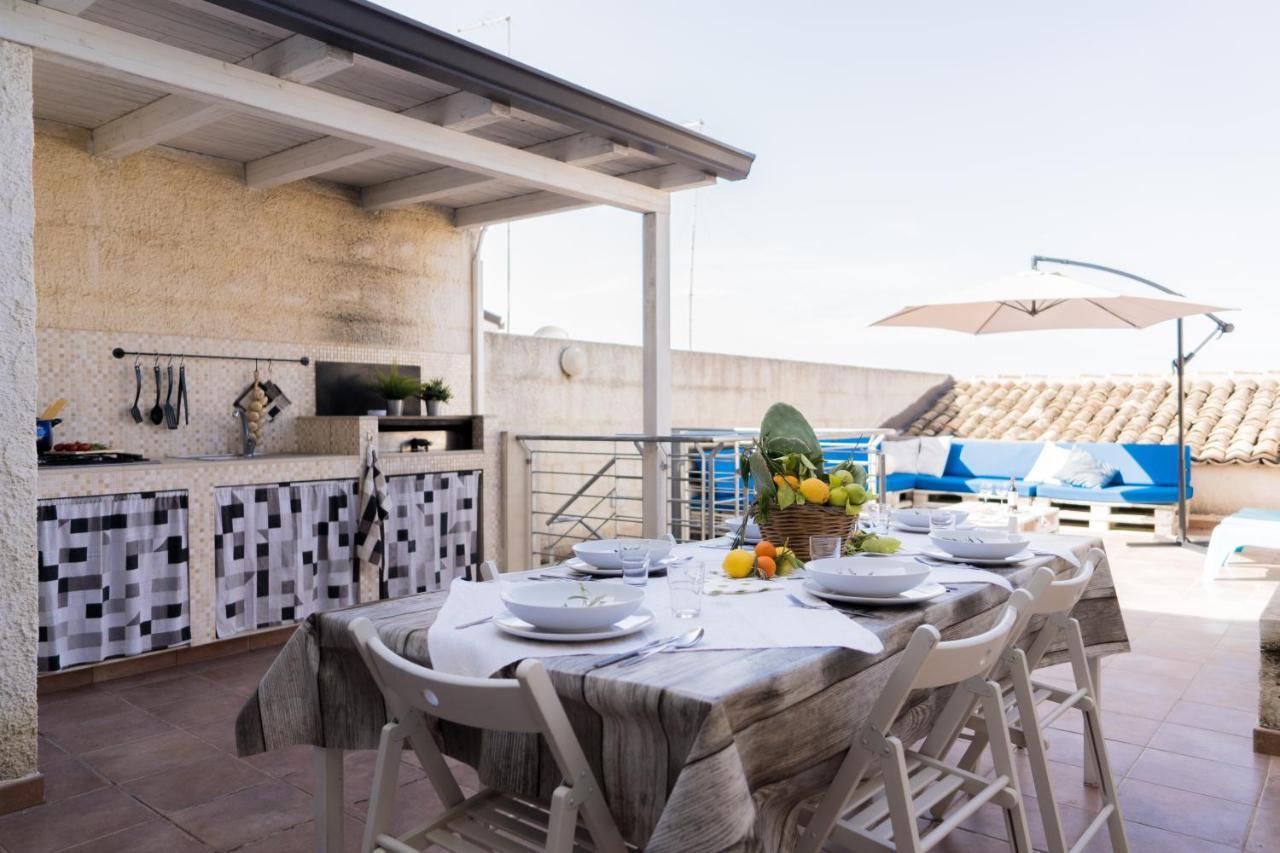 Villa Casa Lina Con Terrazza à Canicattini Bagni Extérieur photo