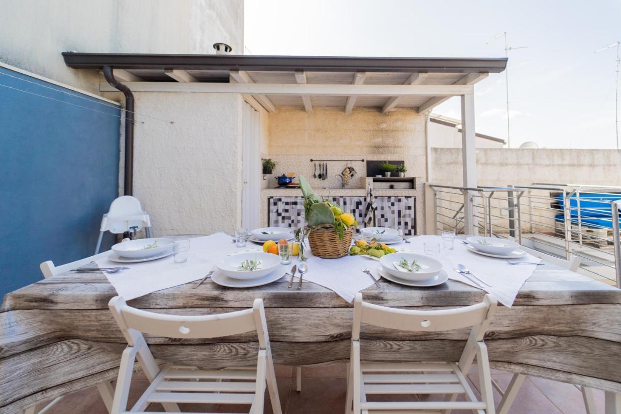 Villa Casa Lina Con Terrazza à Canicattini Bagni Extérieur photo